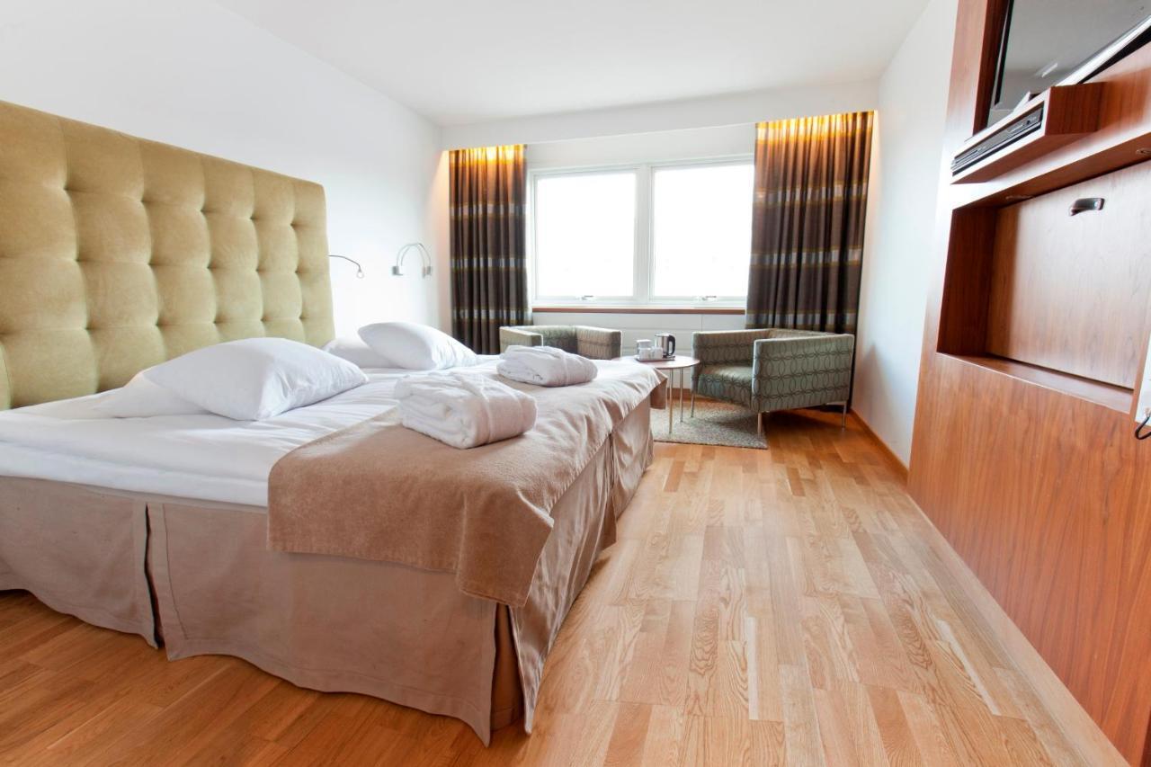Quality Grand, Hotel